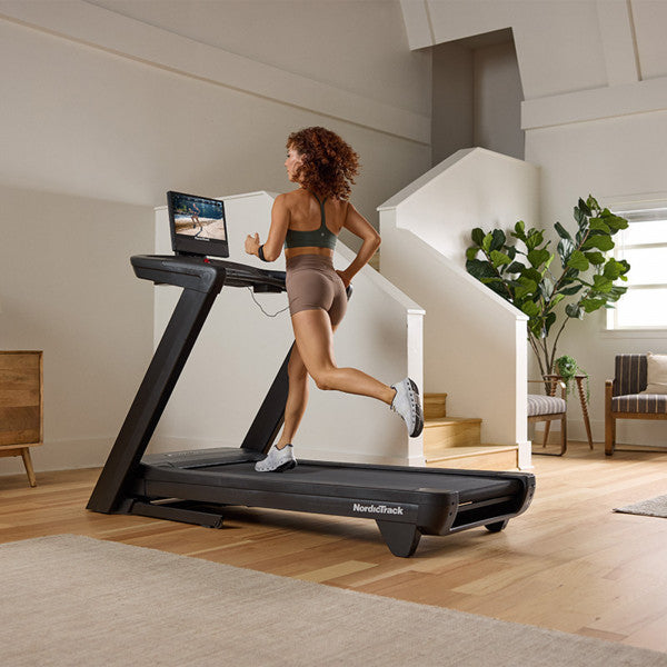 Commercial 1750 Treadmill