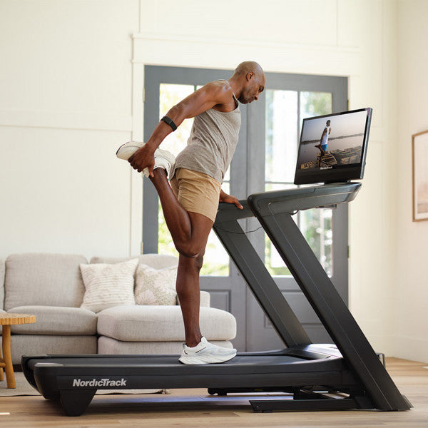 Commercial 2450 Treadmill